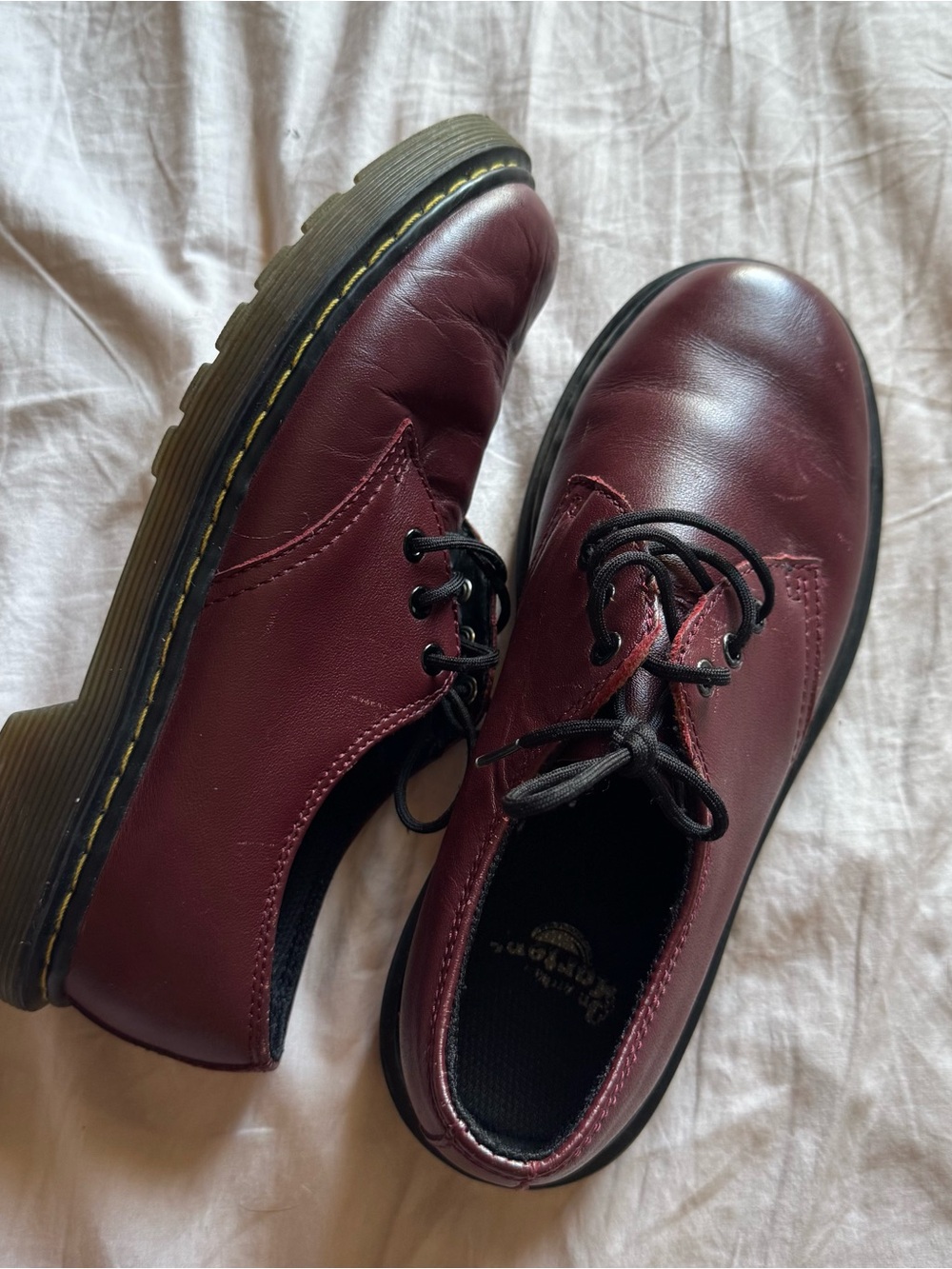 Dr Martens burgundy Oxford shoes for kids!